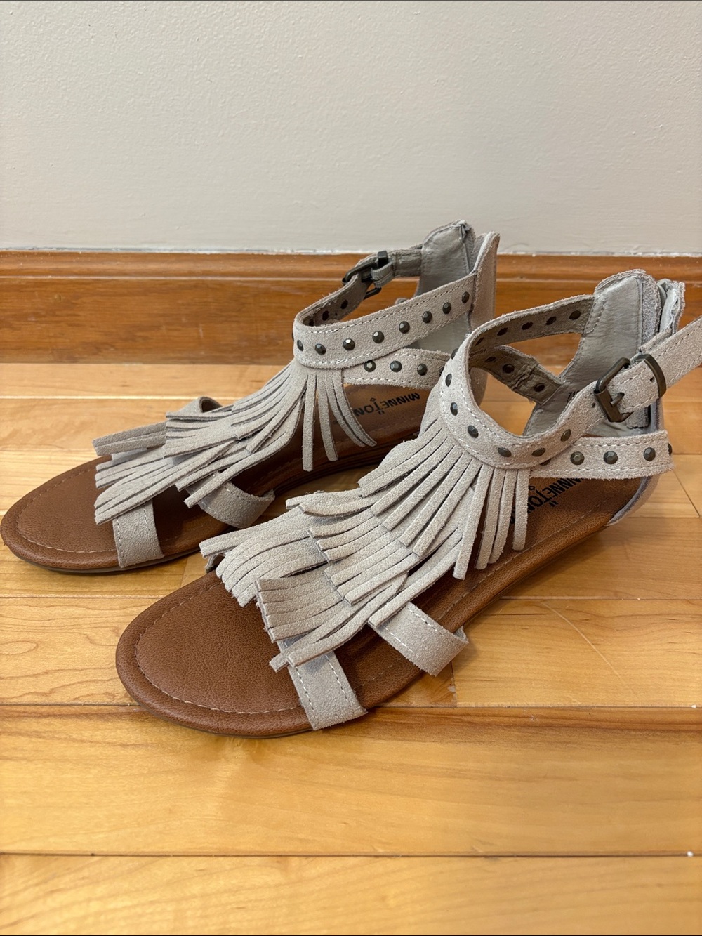 Fringed Ankle-Strap Women's Sandals in Light Gray